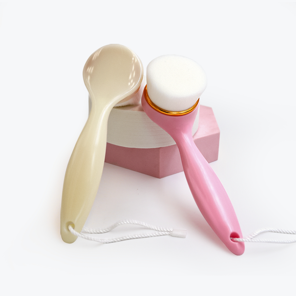 Gentle Pore Cleansing Beauty Brush Long Handle