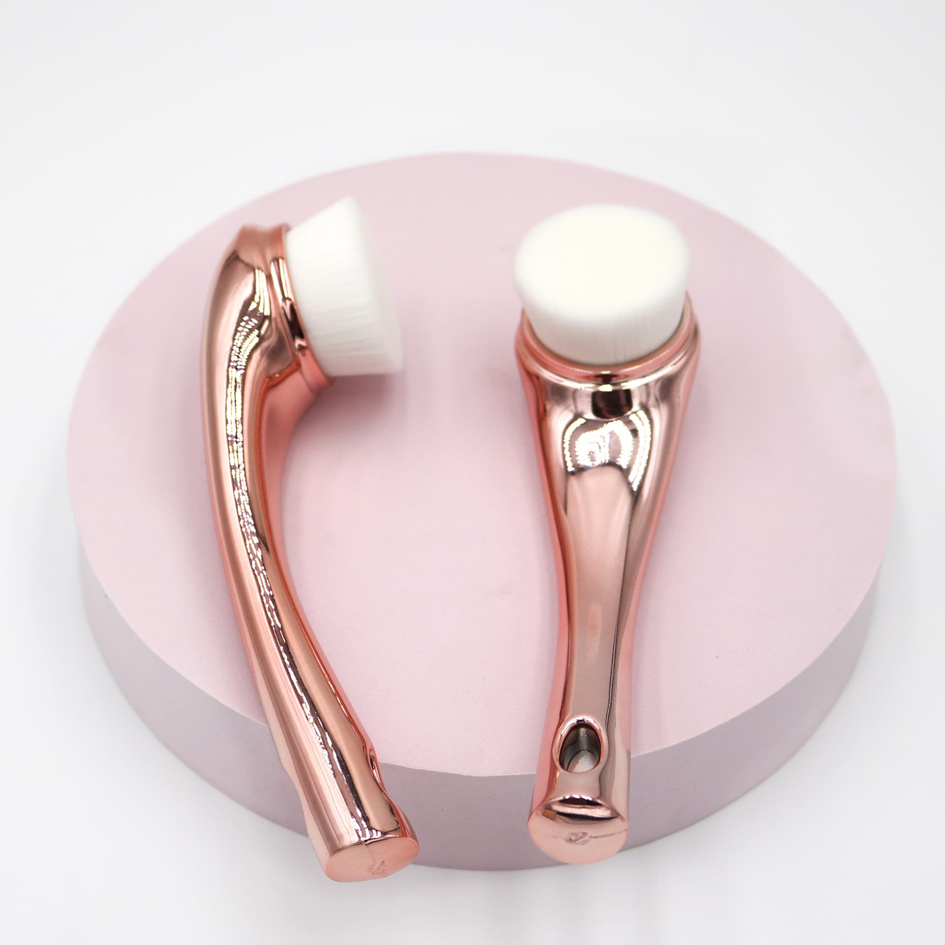 Premium Rose Gold Facial Exfoliating Brush Easy Grip Handle